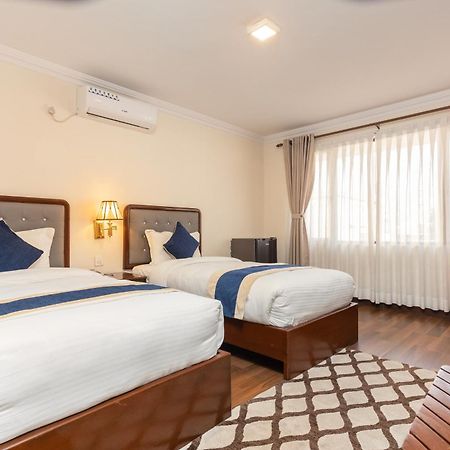 Kathmandu Business Hotel Ngoại thất bức ảnh