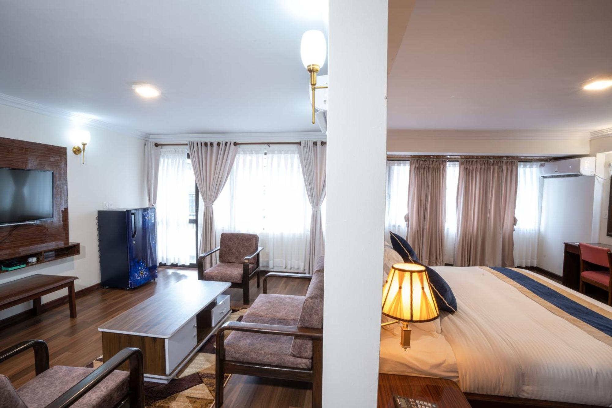Kathmandu Business Hotel Ngoại thất bức ảnh