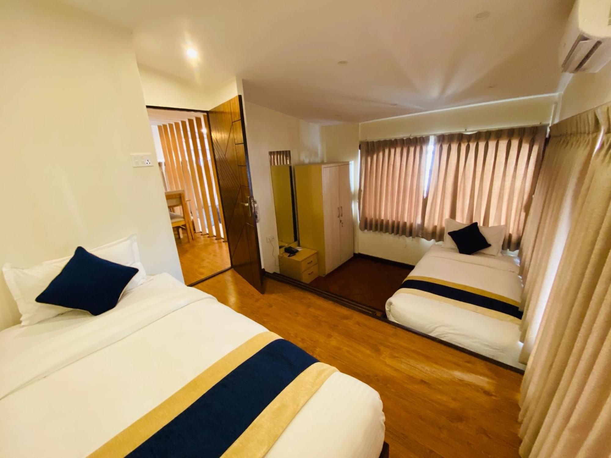 Kathmandu Business Hotel Ngoại thất bức ảnh
