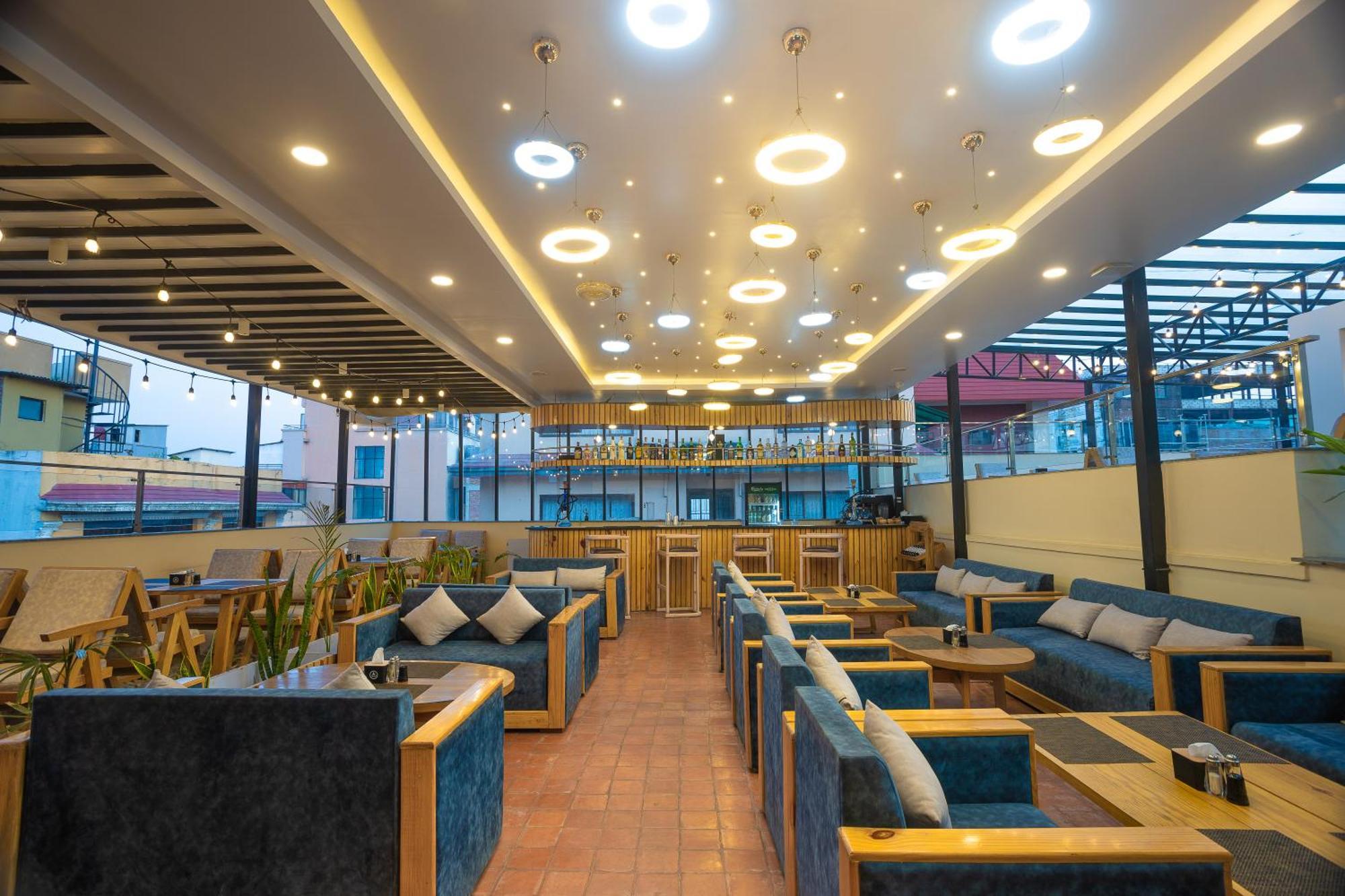Kathmandu Business Hotel Ngoại thất bức ảnh