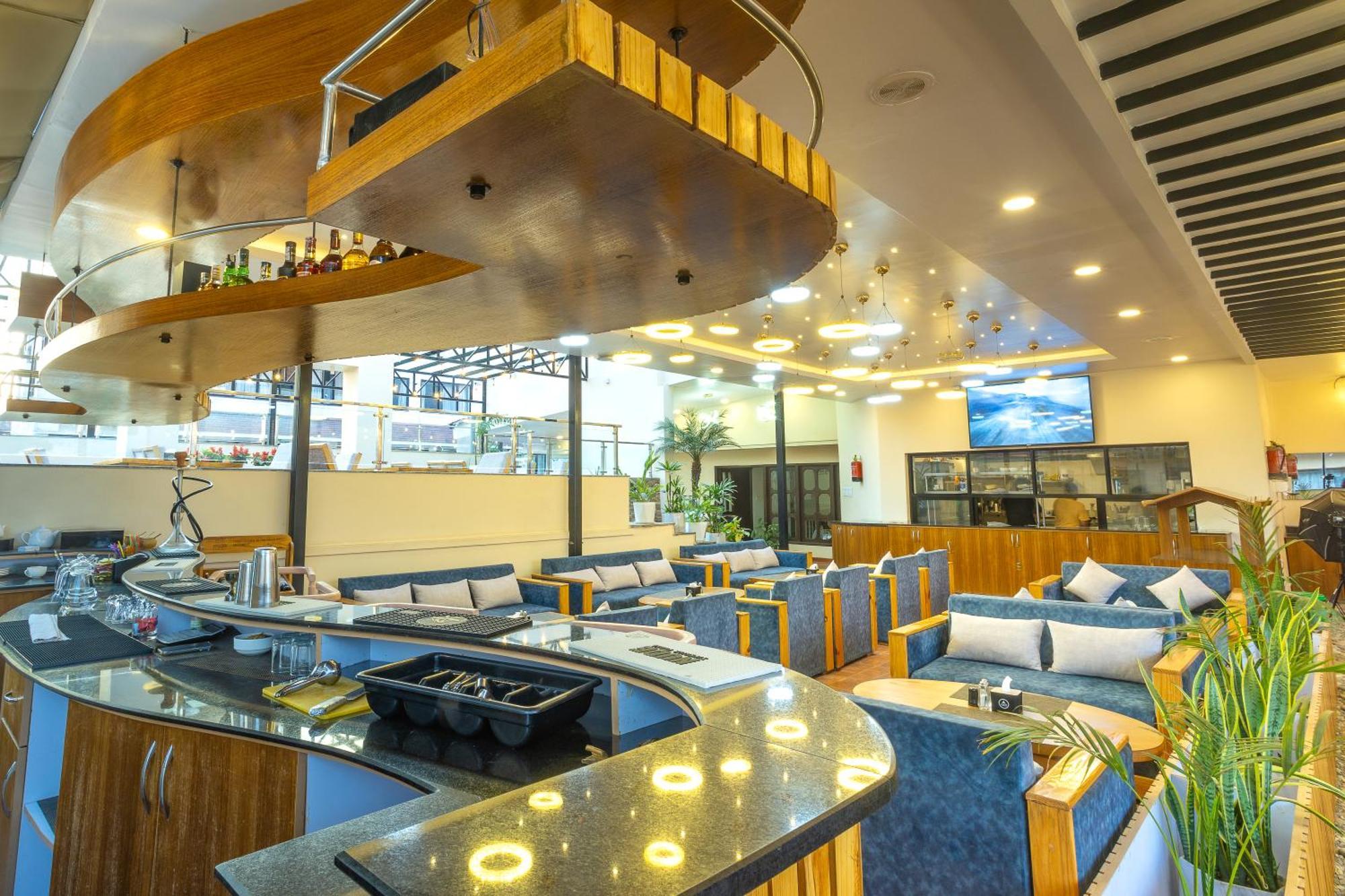 Kathmandu Business Hotel Ngoại thất bức ảnh
