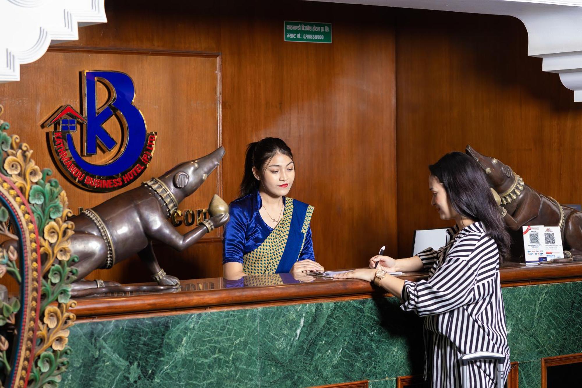Kathmandu Business Hotel Ngoại thất bức ảnh