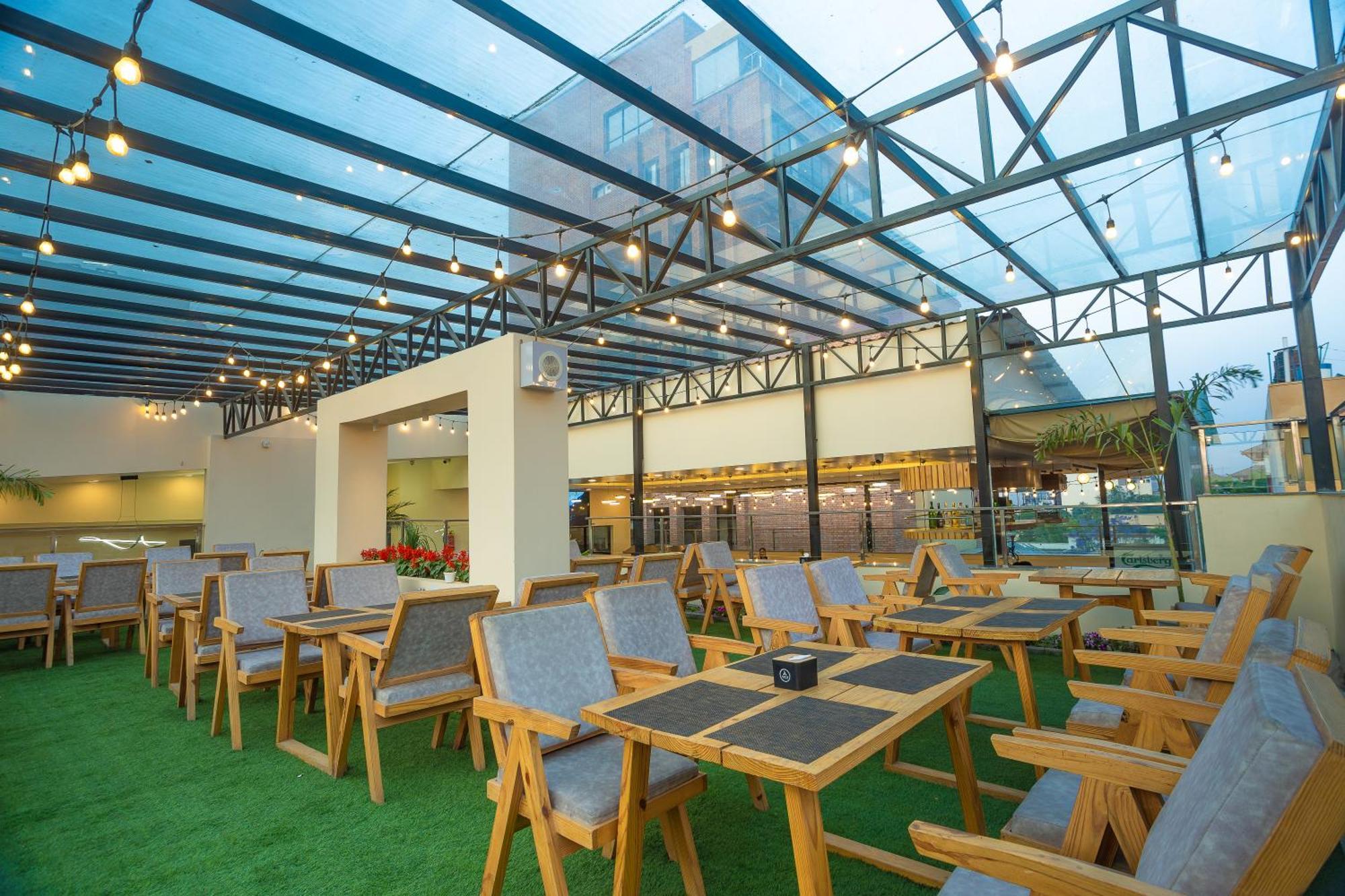 Kathmandu Business Hotel Ngoại thất bức ảnh
