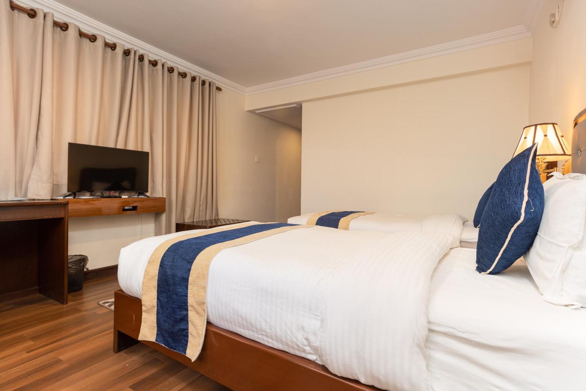 Kathmandu Business Hotel Ngoại thất bức ảnh